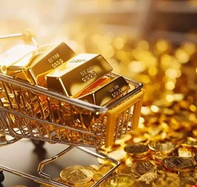 الذهب يحوم قرب أعلى مستوى على الإطلاق بدعم من رهانات خفض الفائدة