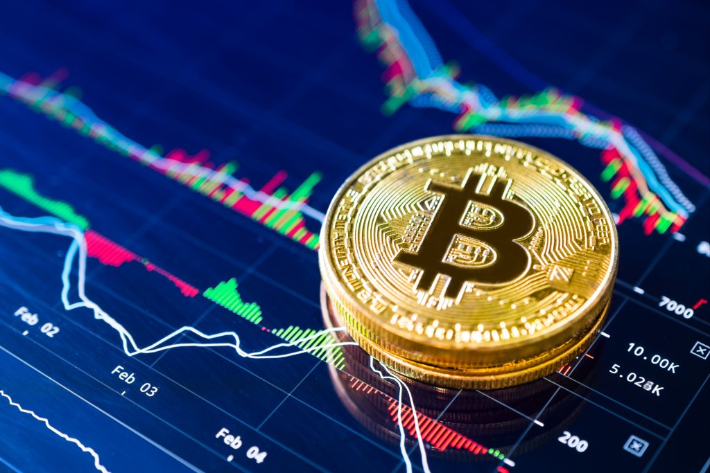 بيتكوين تتجاوز 125 ألف دولار مسجلة رقما قياسيا جديدا