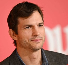 آشتون كوتشر: وسامتي حرمتني من أدوار تمثيلية مهمة