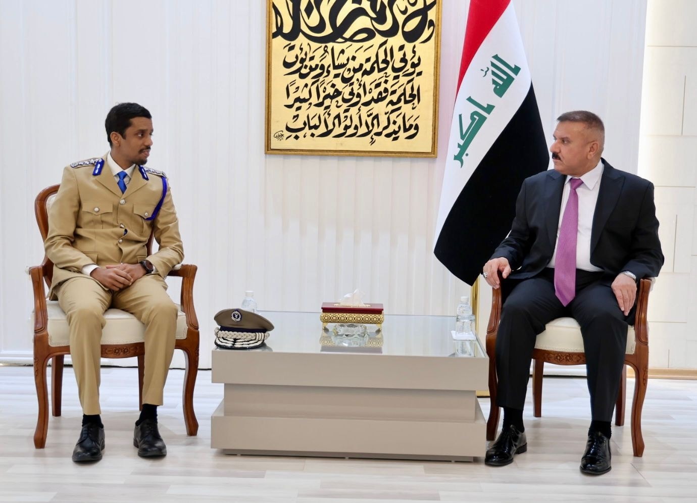 القائد العام لقوات الشرطة الصومالية يزور وزارة الداخلية العراقية