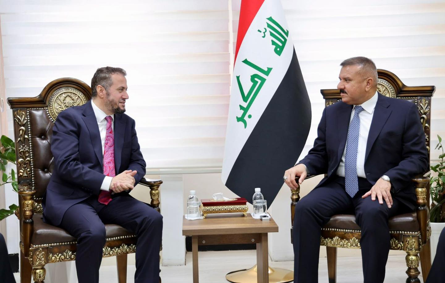 لبحث سبل التعاون الأمني والعسكري .. وزير الداخلية يلتقي سفير جمهورية ألبانيا