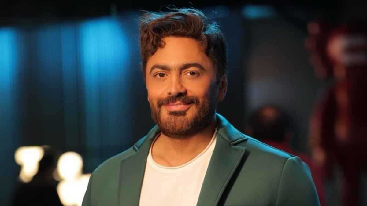أثارت قلق جمهوره.. تامر حسني يكشف سبب إصابته