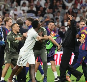 معركة البرنابيو .. كواليس اشتباك يامال وفينيسيوس بعد الكلاسيكو