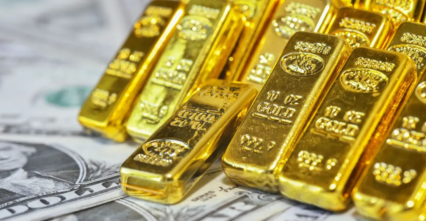 الذهب يتراجع مع صعود الدولار وتفاؤل باتفاق أميركا والصين