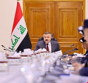 وزير الداخلية يوجه بتهيئة جميع الأمور اللوجستية لتأهيل الطائرات المروحية للعمل ليلاً ونهاراً لإنجاز واجباتها