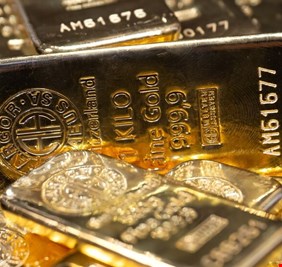 انخفاض أسعار الذهب إلى ما دون 4000 دولار أمريكي لأول مرة منذ 10 أكتوبر