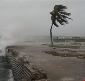 الأعنف في التاريخ.. إعصار ميليسا يصل جامايكا وتحذيرات من كارثة