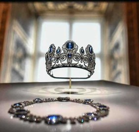 الغموض يلف مصير مجوهرات اللوفر المسروقة