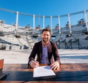 ليست مصادفة .. رسالة ميسي المشفرة لبرشلونة من ملعب ميامي