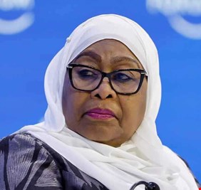 فوز ساحق وسط الاحتجاجات.. من هي سامية صولحو حسن رئيسة تنزانيا؟