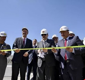 حكومة السوداني تشغل مصفاتين للنفط بطاقة 140 الف برميل يومياً