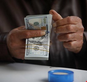 أسعار صرف الدولار في الاسواق المحلية