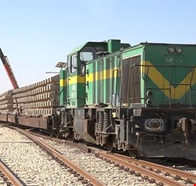 النقل تباشر إزالة خط سكك الحديد في بغداد