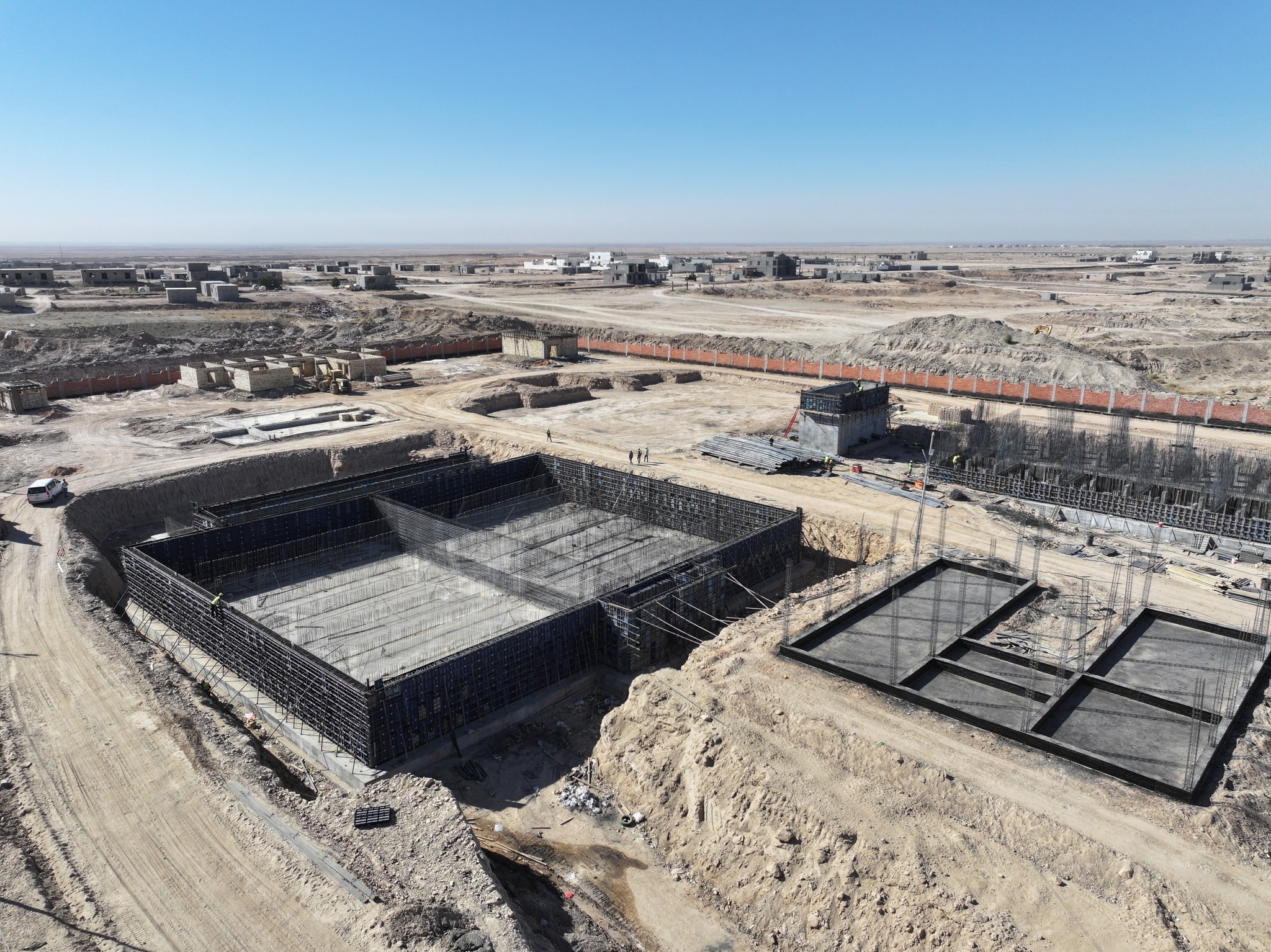 وزارة الإعمار: وتائر عمل متصاعدة في مشروع ماء حصيبة الشرقية بالأنبار