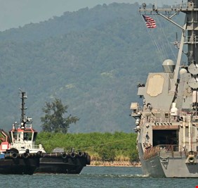 اجتماعات مكثفة بالبيت الأبيض وترمب يلمح لاتخاذ قرار عسكري في فنزويلا