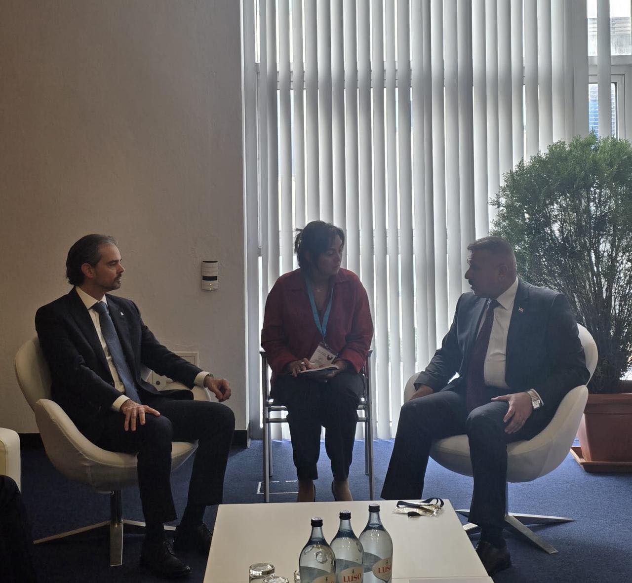 وزير الداخلية يلتقي الأمين العام للانتربول الدولي