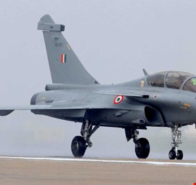 100 مقاتلة فرنسية.. هل تدخل أوكرانيا عصر التفوق الجوي على روسيا؟