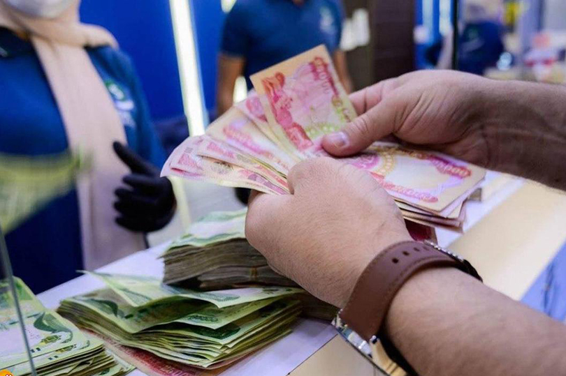 المالية تباشر إطلاق تمويلات رواتب تشرين الثاني