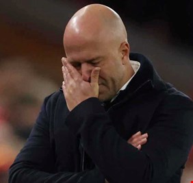 أقوى 5 مرشحين لخلافة سلوت في ليفربول