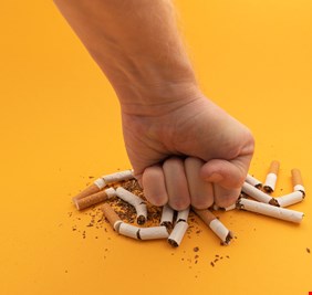 ما سبب صعوبة الإقلاع عن التدخين؟