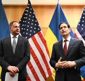 روبيو: محادثات مثمرة في جنيف وتفاؤل بقرب التوصل إلى تسوية نزاع أوكرانيا