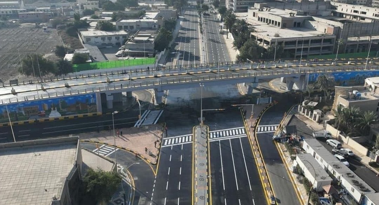 الإعمار: إنجاز 60 بالمائة من مشاريع فكّ الاختناقات وخمسة جسور نهرية قيد التنفيذ