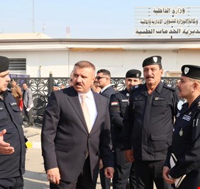 وزير الداخلية يجري جولة ميدانية على عدد من المديريات لمتابعة عملها