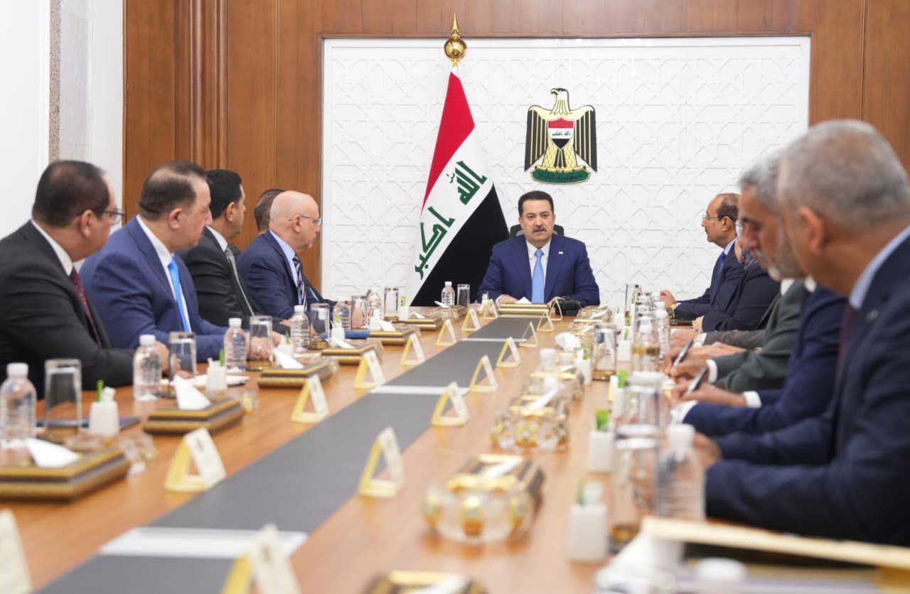 السوداني يوجه بتخصيص أراض لمشاريع الطاقة الشمسية استعداداً لصيف 2026