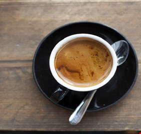 تحمل المفتاح السري للشباب!.. اكتشاف جديد لفوائد القهوة