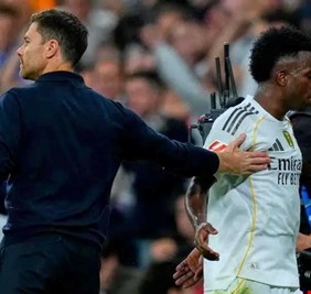 سر الانتفاضة.. ماذا فعل تشابي ألونسو لإنهاء 