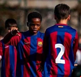 سجل 145 هدفاً وخطفته نايكي.. من هو ديستني كوسيسو 