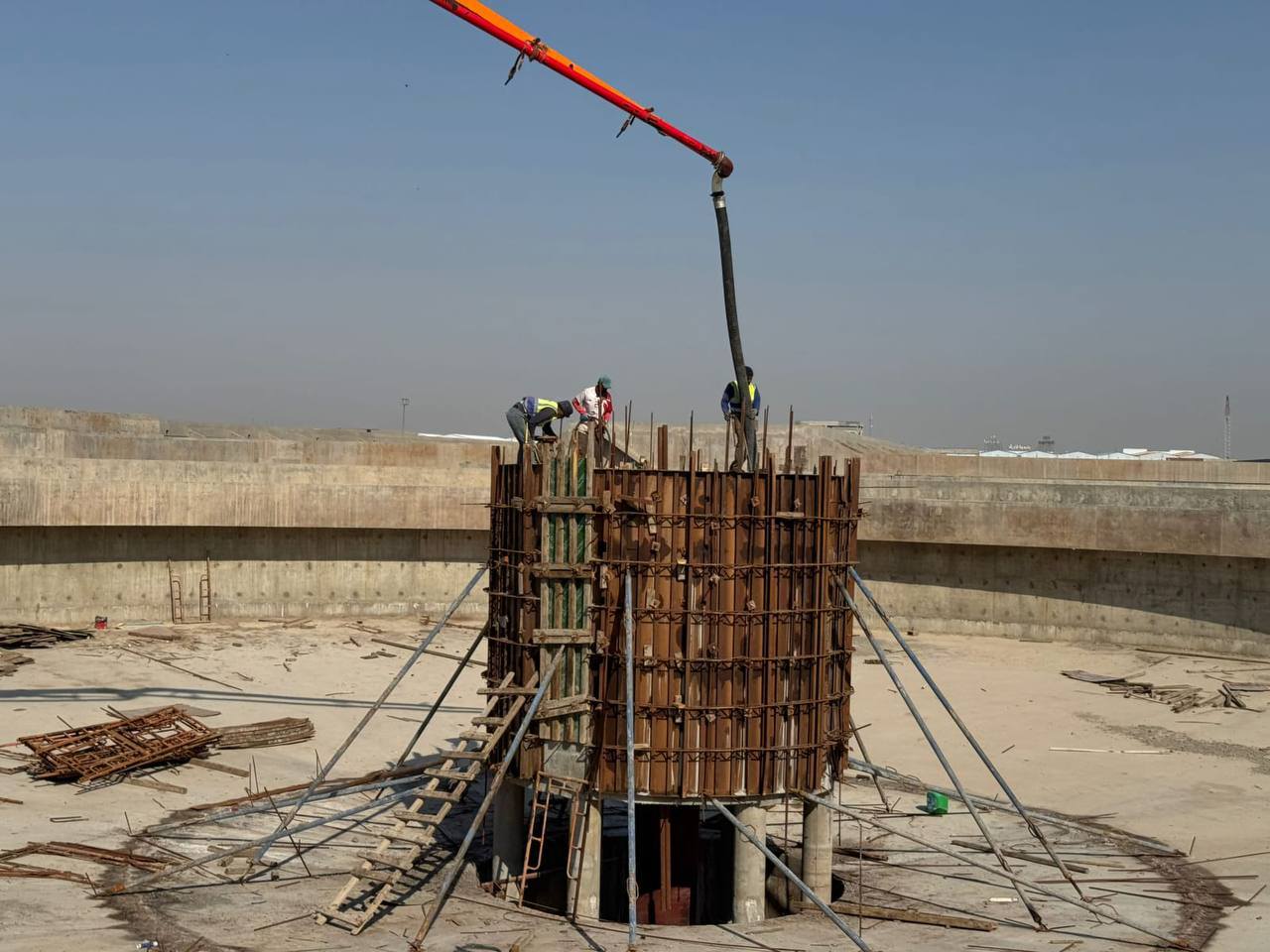 وزارة الإعمار تواصل سعيها الحثيث لإنجاز مشروع مجاري حمدان (م4) في محافظة البصرة