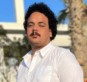 هيفاء وهبي بطلة أكبر شائعة في حياة مصطفى غريب