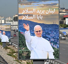 لبنان.. أجواء احتفالية وإجراءات غير مسبوقة لاستقبال بابا الفاتيكان