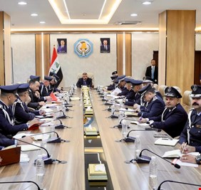 وزير الداخلية يترأس المؤتمر الفصلي لمديرية الدفاع المدني ويستمع الى نسب الحوادث ويوجه بإعداد الخطط المستقبلية