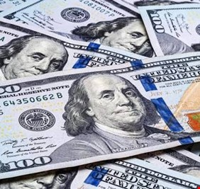 الدولار عند أدنى مستوياته في خمسة أسابيع وسط ترقب خفض الفائدة الأميركية