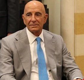 المبعوث الامريكي توم باراك: السوداني جيد جداً لكنه يواجه تحالف مدعوم خارجياً لمنعه من تشكيل الحكومة