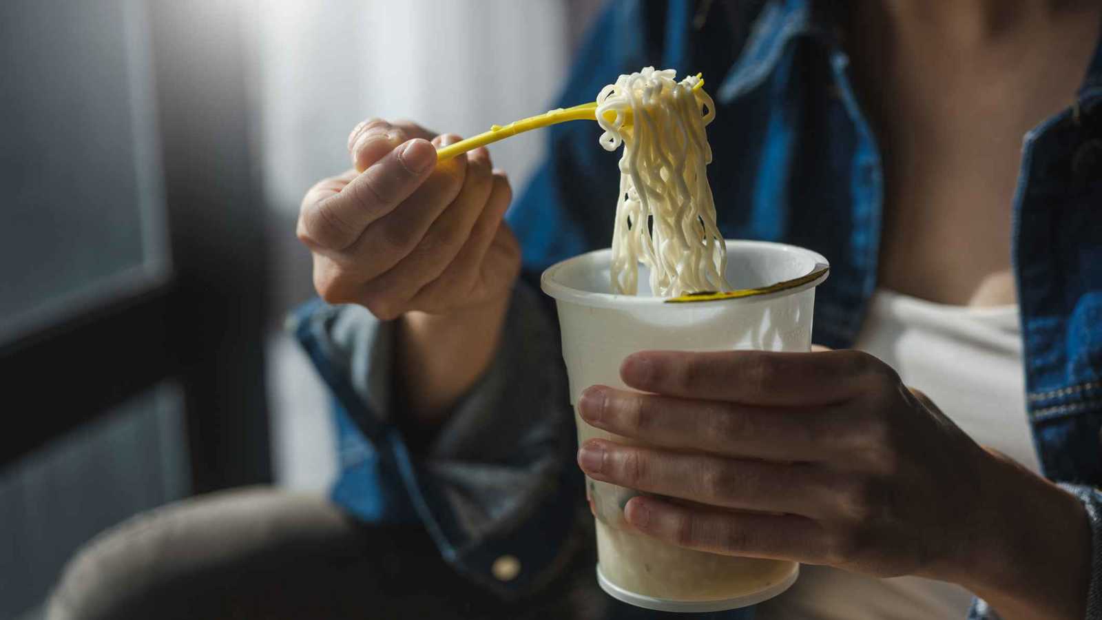 لماذا يحذر الأطباء من الإفراط في تناول 