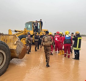 إعادة فتح طريق بغداد - كركوك بعد انغلاقه بسبب السيول