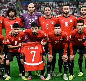 بعد الثلاثية.. تصرف صادم من نجم منتخب مصر يفجّر غضب الجمهور