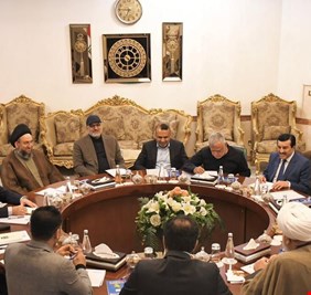 العراقيون ينتظرون 