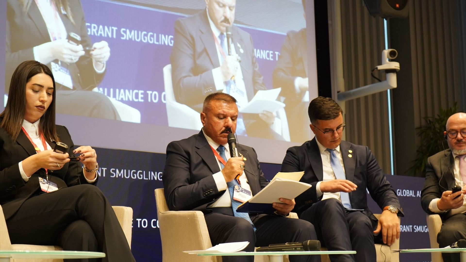 وزير الداخلية يشارك في أعمال مؤتمر بروكسل للتحالف العالمي لمكافحة تهريب المهاجرين والجرائم العابرة للوطنية