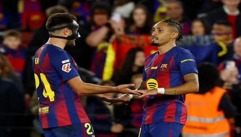 برشلونة يتخطى عقبة أوساسونا ويحكم قبضته على صدارة 