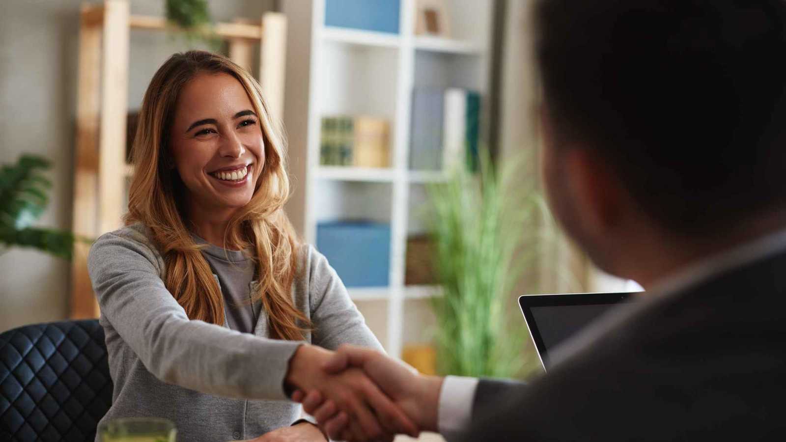 السر الخفي وراء قبول الموظفين في الشركات الكبرى