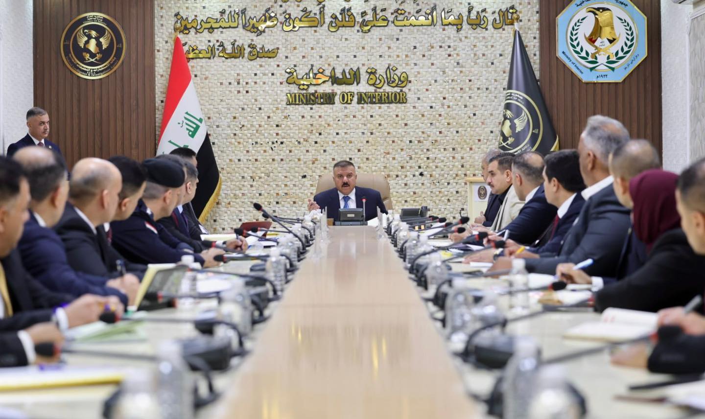 وزير الداخلية يتابع عمل  مديرية مكافحة جرائم المعلوماتية