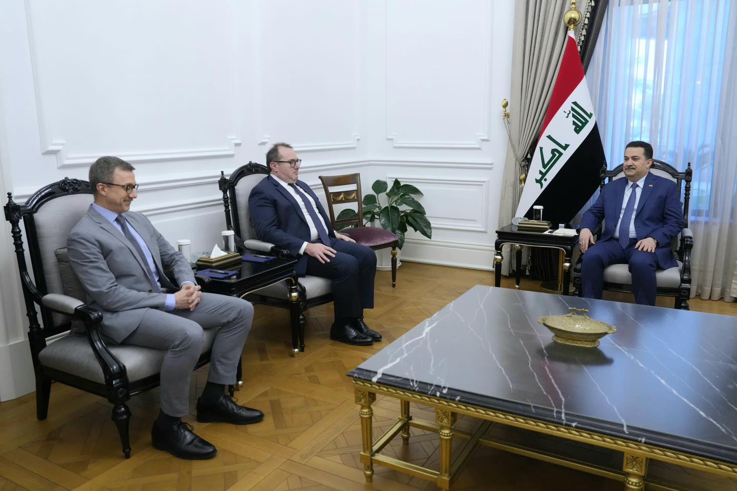 السوداني يبحث مع الجانب الأمريكي تطورات العلاقة المشتركة