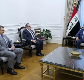 السوداني يبحث مع الجانب الأمريكي تطورات العلاقة المشتركة