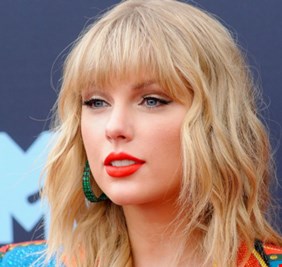 197 مليون دولار .. كواليس مكافأة تايلور سويفت لفريق عملها