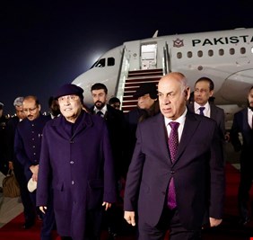 رئيس باكستان يصل العراق في زيارة رسمية