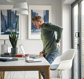 آلام الظهر.. بين المعتقدات الخاطئة والحقائق الطبية